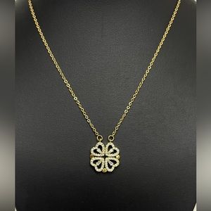 Four Leaf Clover Necklace Pendant Magnetic Folding Heart Lucky Choker Jewelry